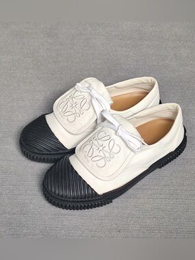 Loewe White Canvas Sneakers with Black Ribbed Toe Cap